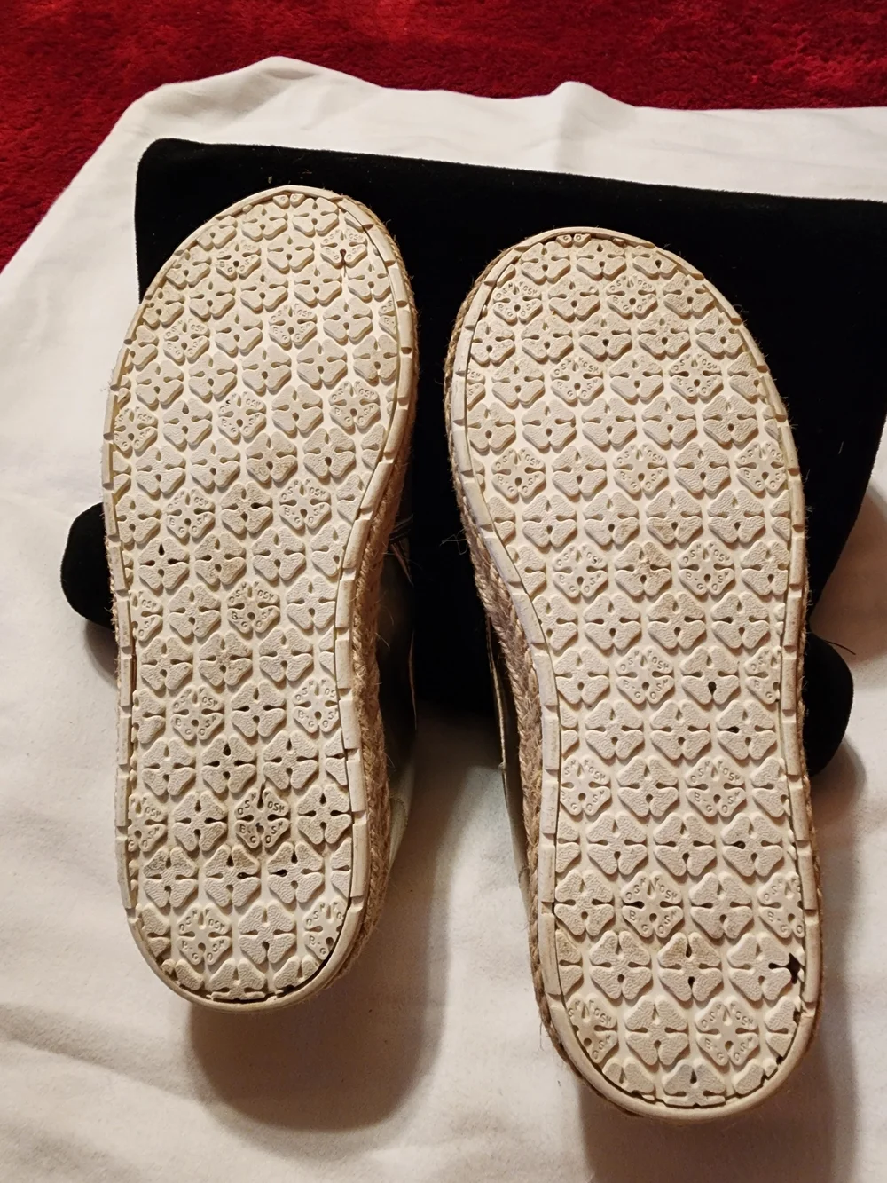 girls Oshkosh Metallic Gold Slip-On Espadrille Shoes size 1
